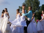 aparade-of-brides-07