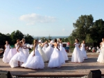 aparade-of-brides-20